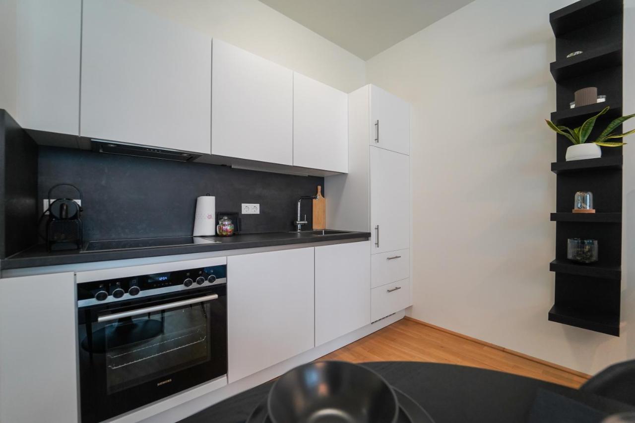 The View 1 Apartment Виена Екстериор снимка