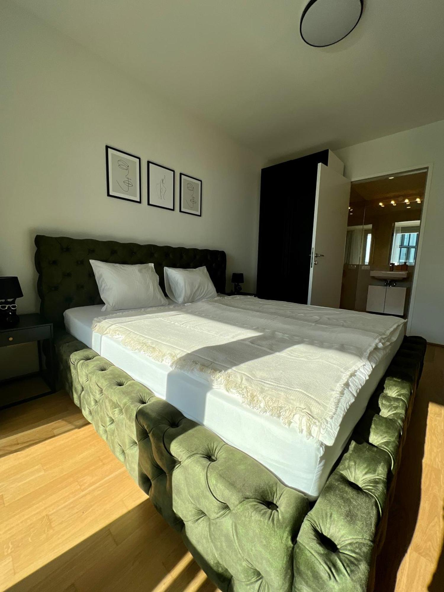 The View 1 Apartment Виена Екстериор снимка